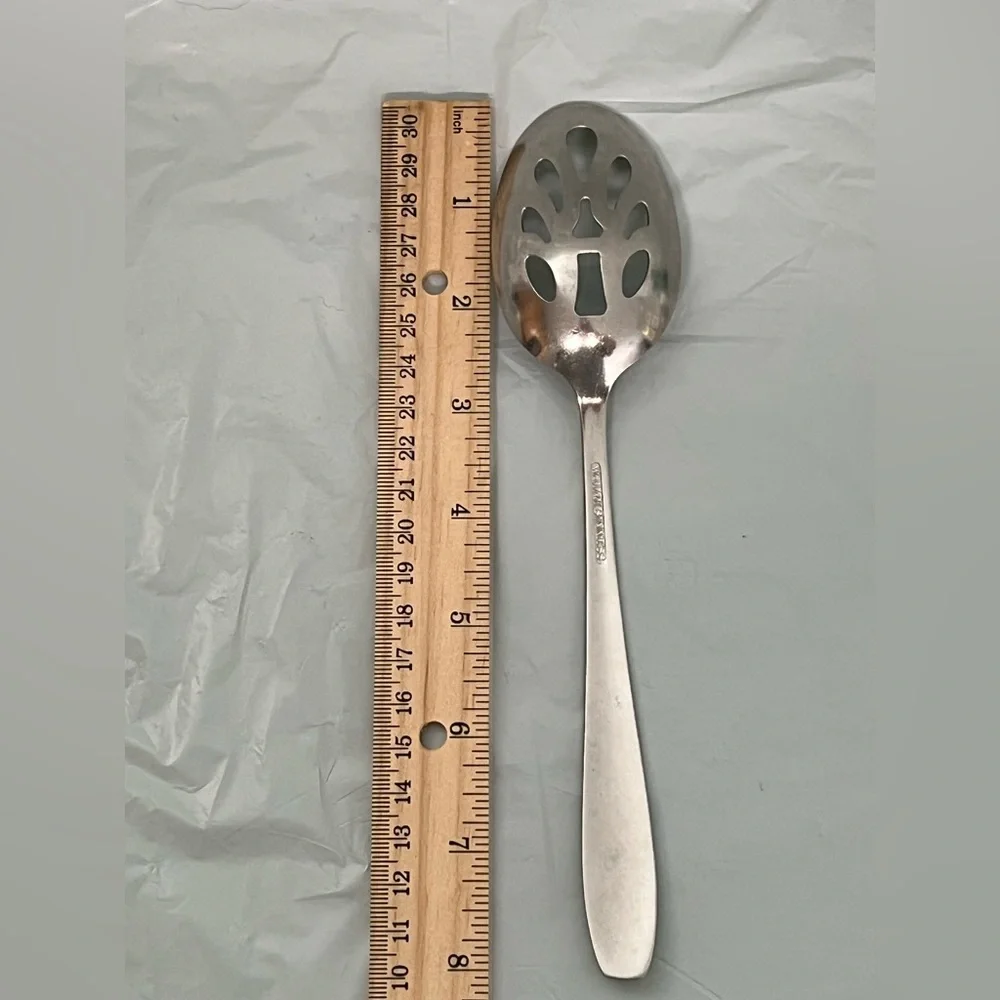 1 Vintage Wallace Stainless Slotted Serving‎ Spoon